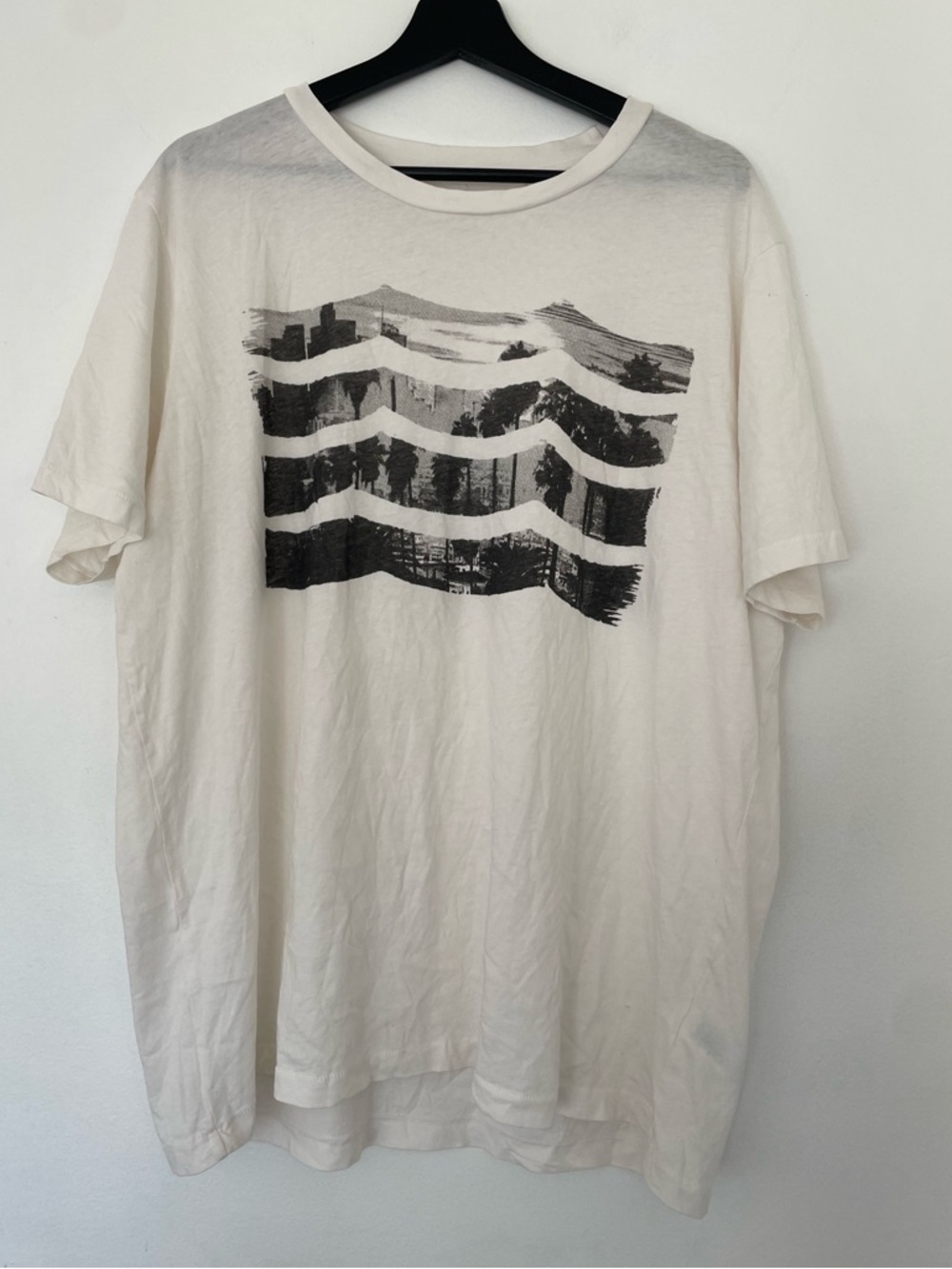 Sol Angeles Waves Tee Size XXL